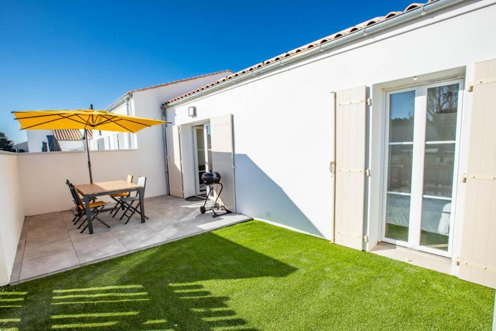 LE VAISSEAU Maison avec piscine/parking/wifi/plages 5kms Les Mathes Extérieur photo