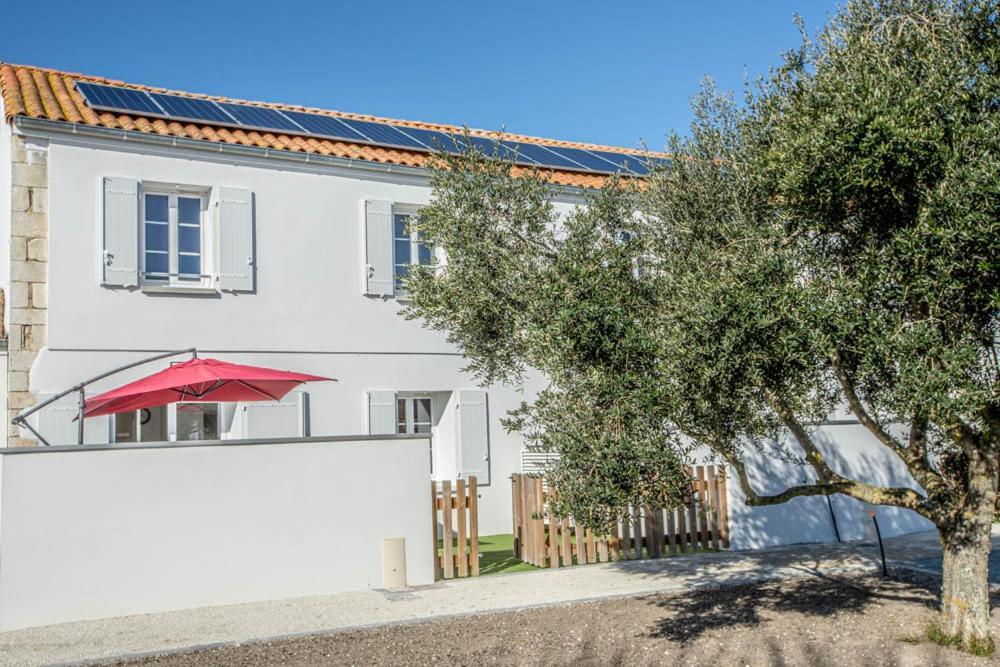 LE VAISSEAU Maison avec piscine/parking/wifi/plages 5kms Les Mathes Extérieur photo
