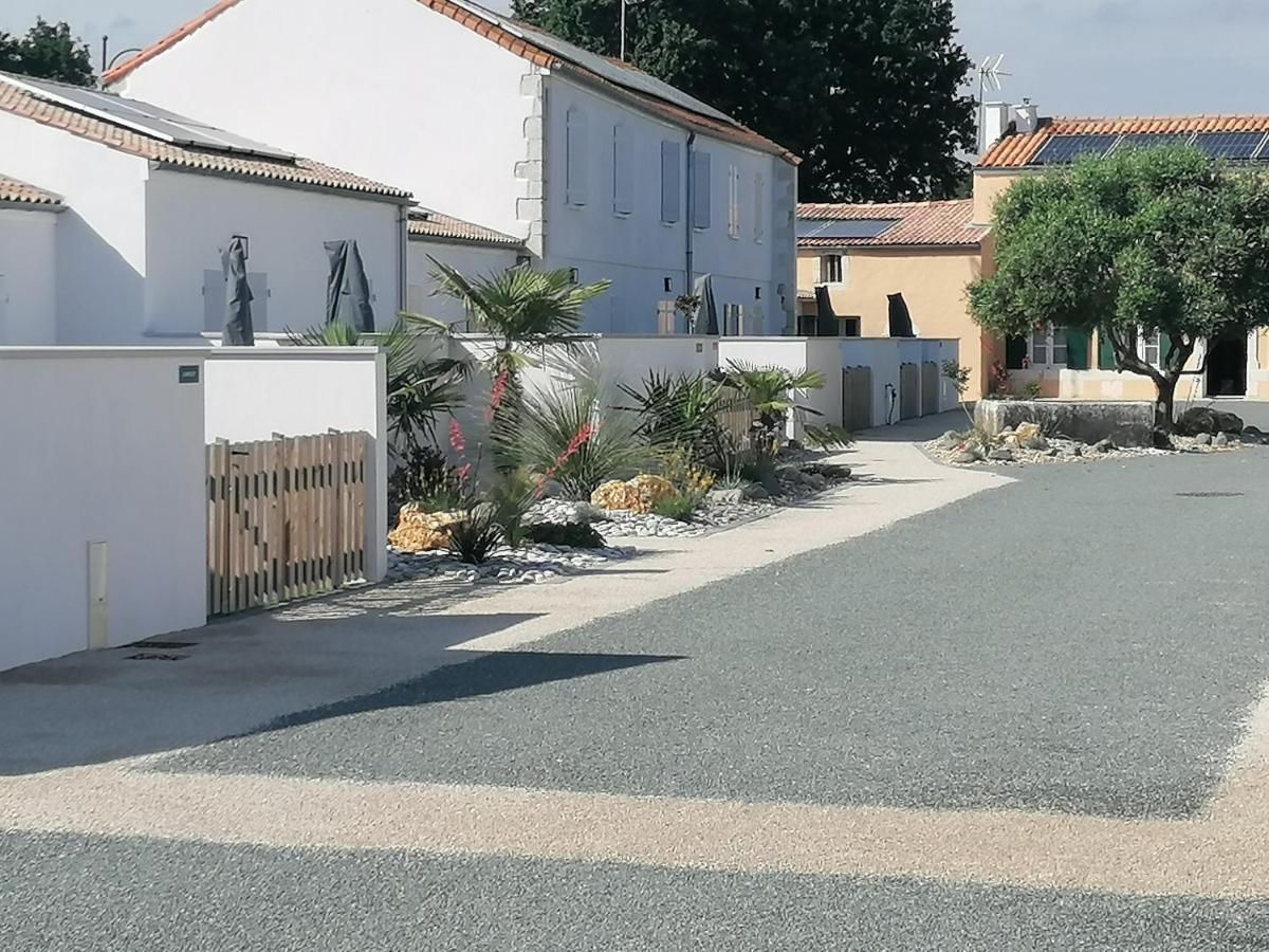 LE VAISSEAU Maison avec piscine/parking/wifi/plages 5kms Les Mathes Extérieur photo