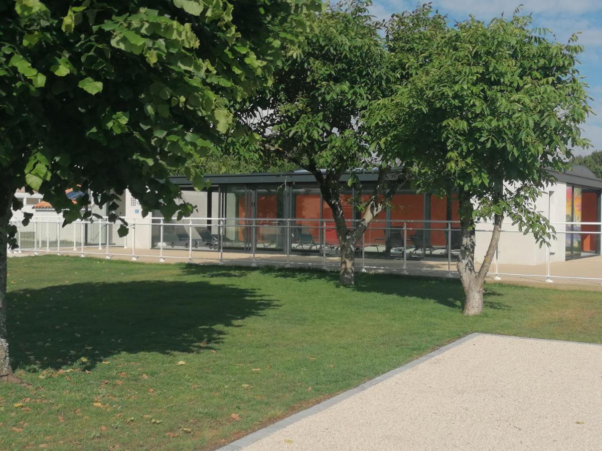 LE VAISSEAU Maison avec piscine/parking/wifi/plages 5kms Les Mathes Extérieur photo